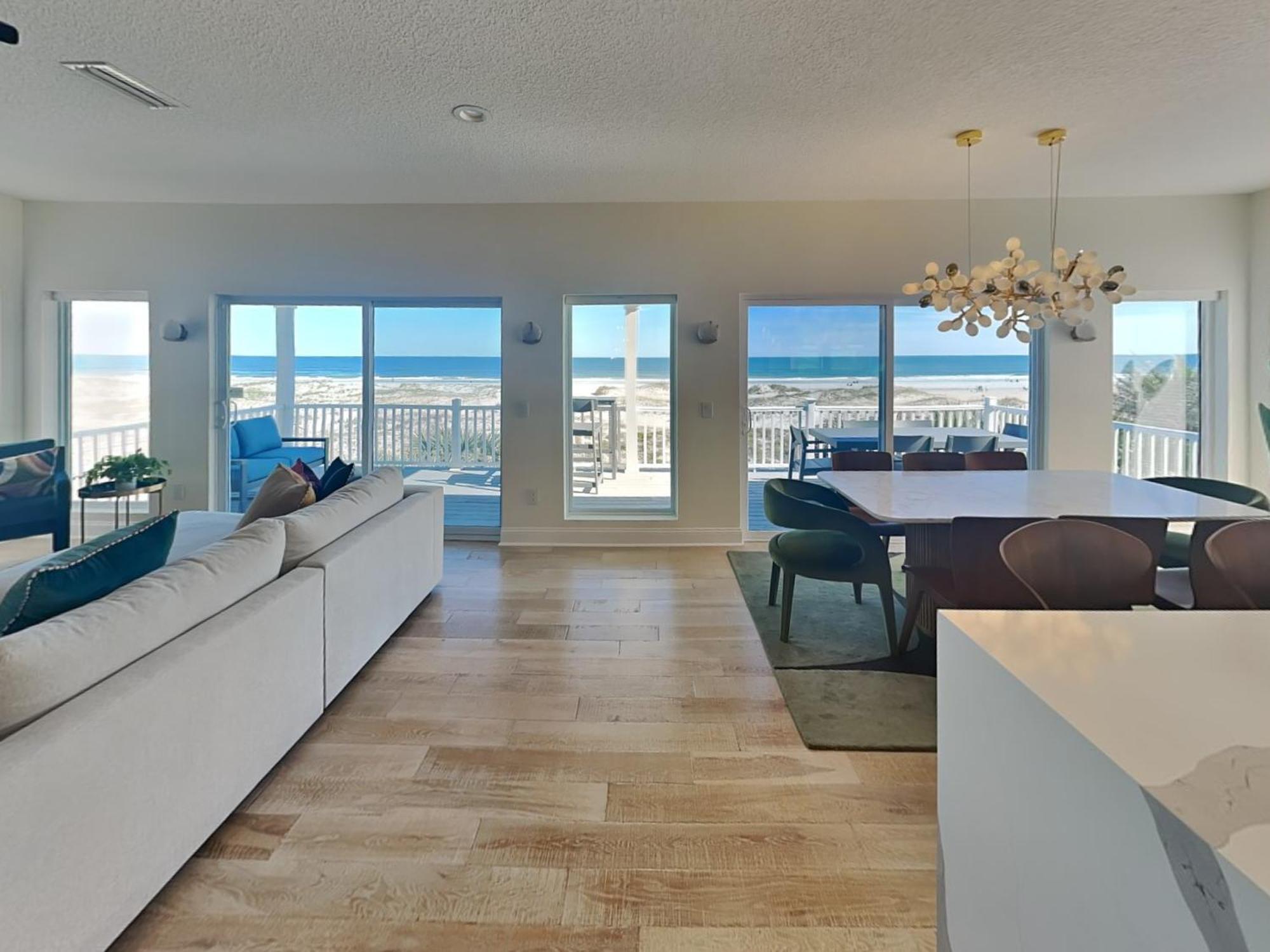Oceanfront Beauty Holiday home