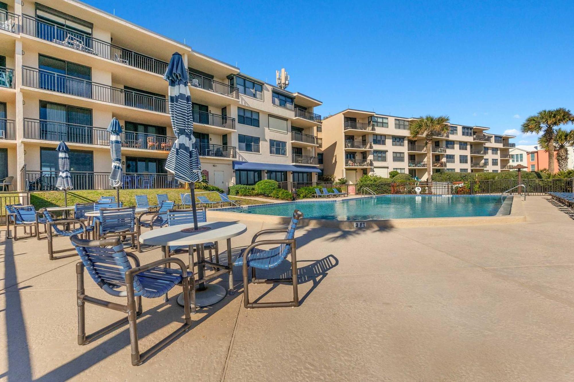 Catch The Breeze L Heated Pool L Ocean Views Holiday home