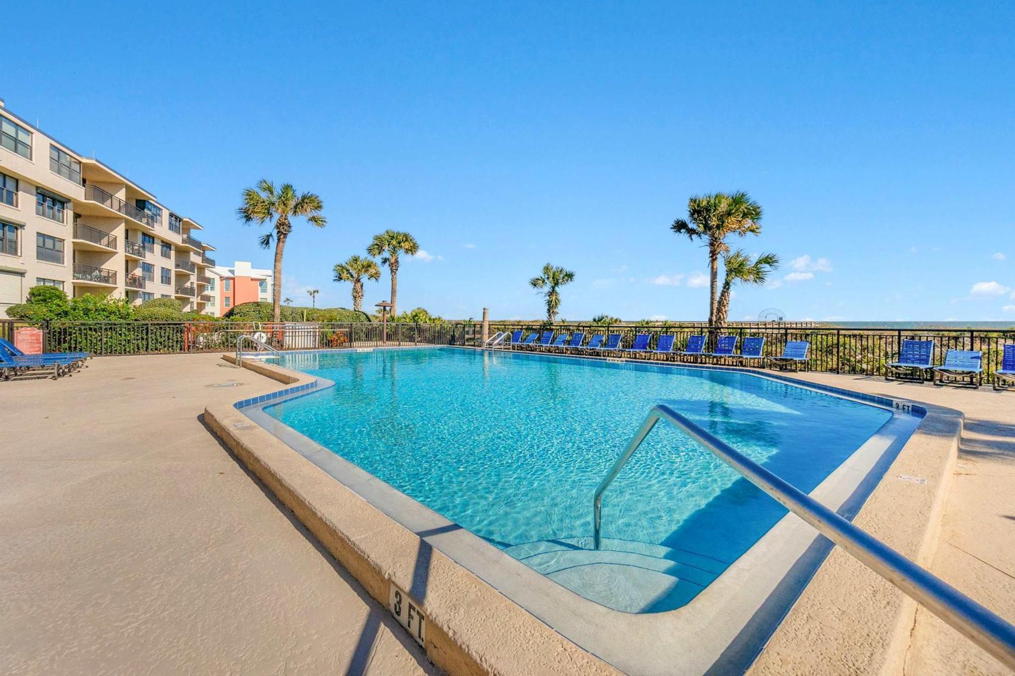 Holiday home Catch The Breeze L Heated Pool L Ocean Views