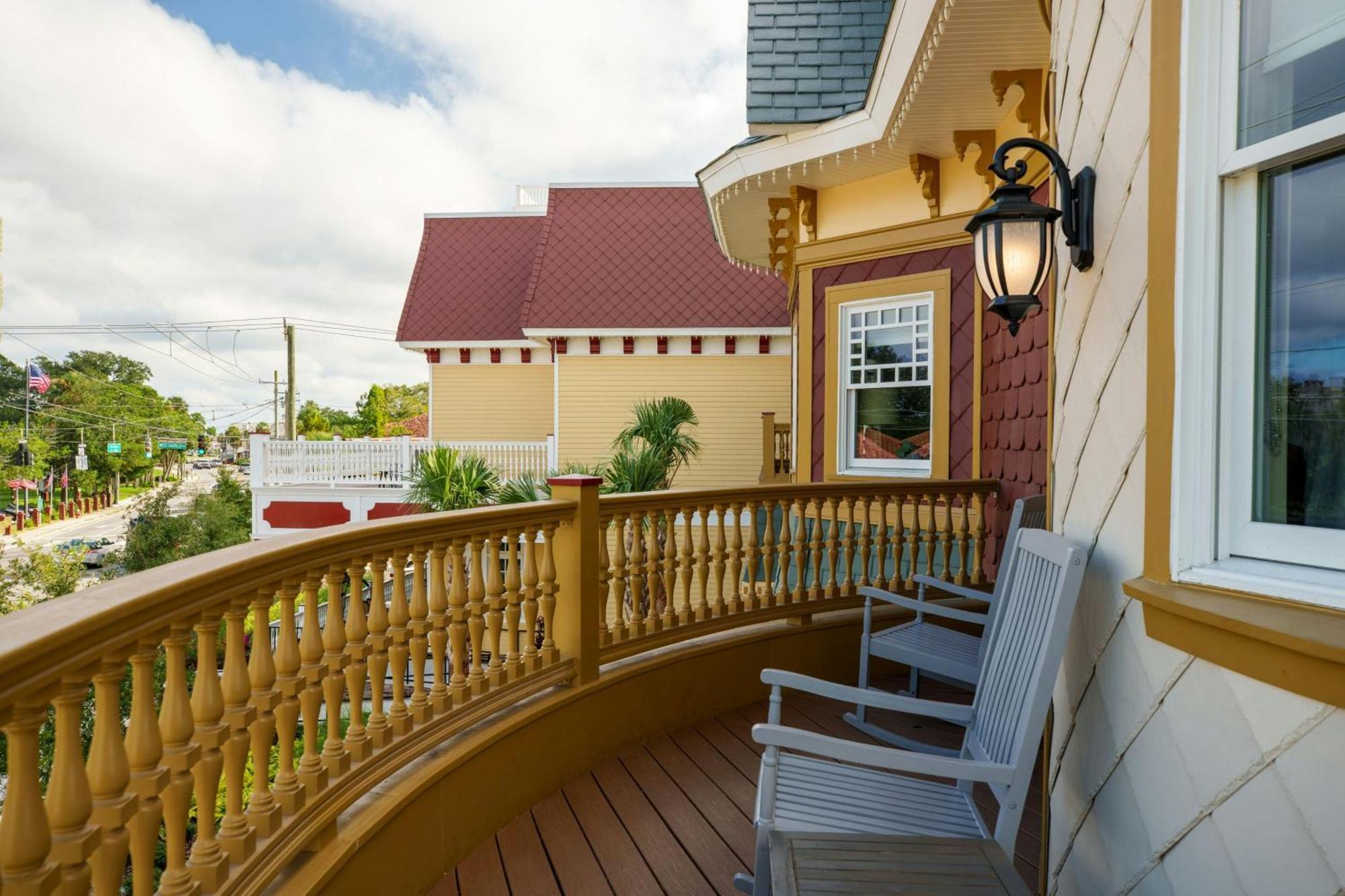 Renaissance Historic Downtown