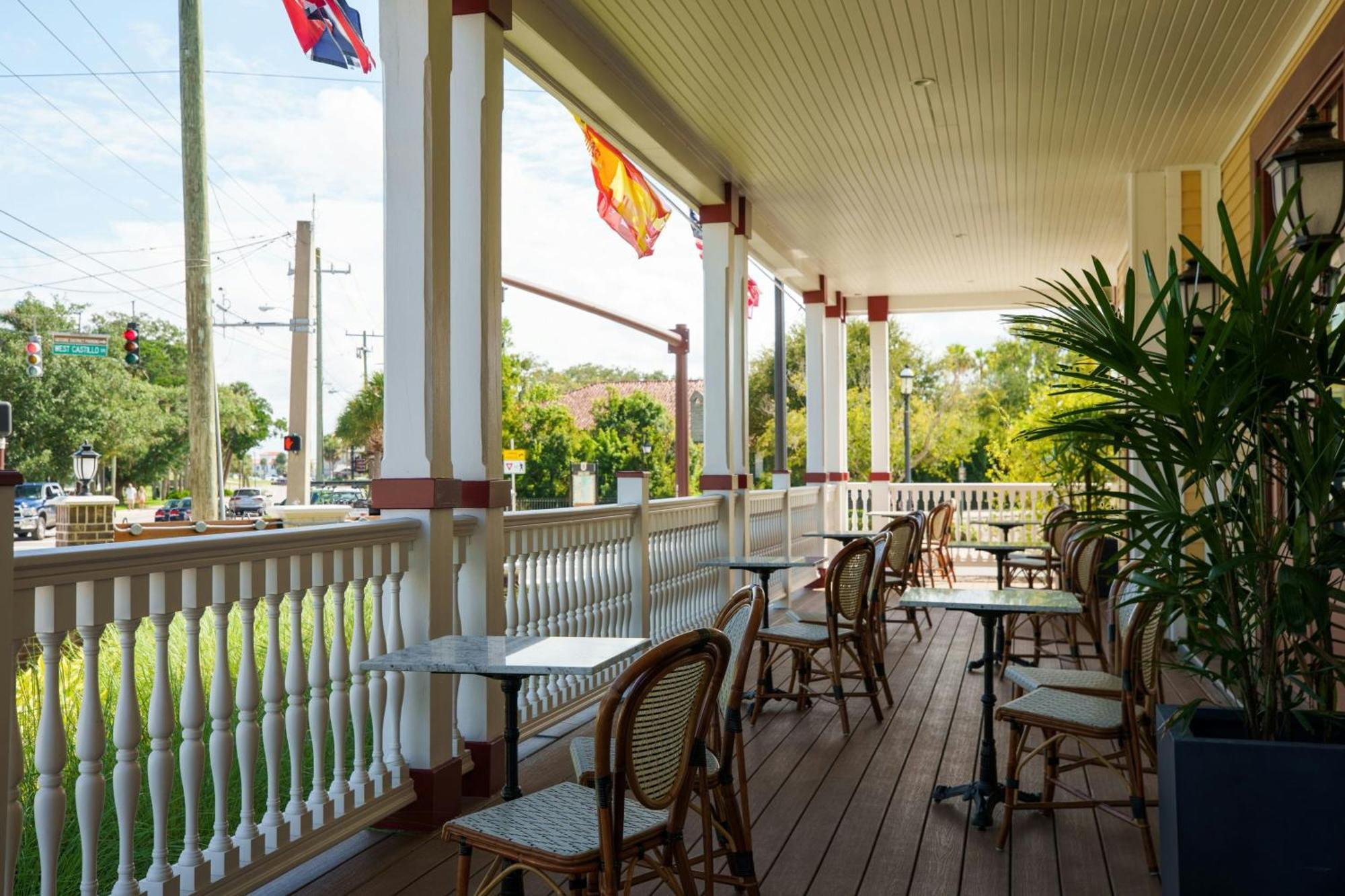 Hotel Renaissance Historic Downtown 4*