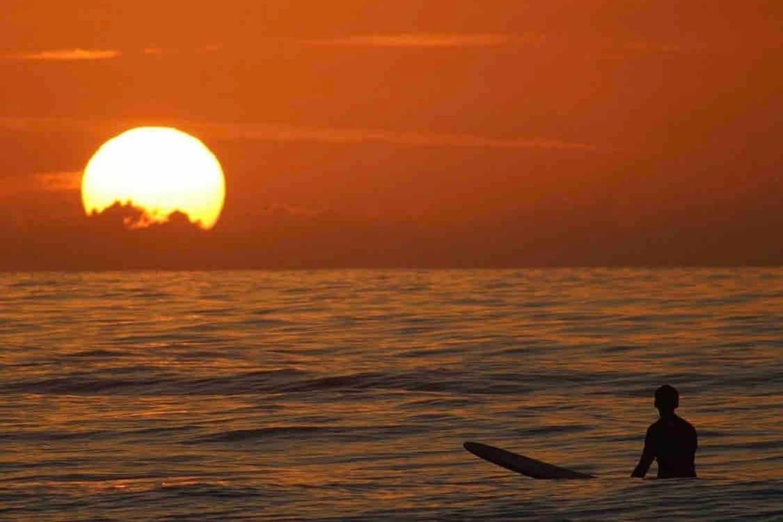 Sun & Fun Oceanfront Beach! *