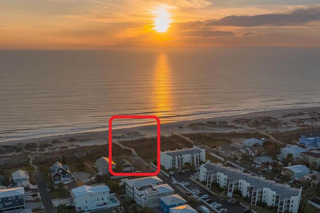 Sun & Fun Oceanfront Beach! Holiday home *