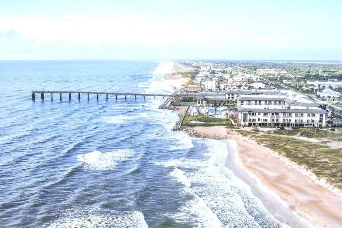 Holiday home Sun & Fun Oceanfront Beach!