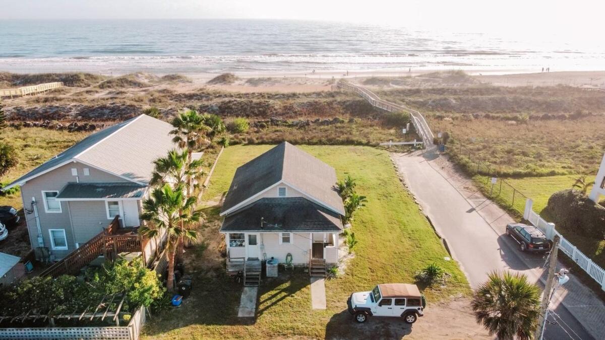 Holiday home Sun & Fun Oceanfront Beach! *