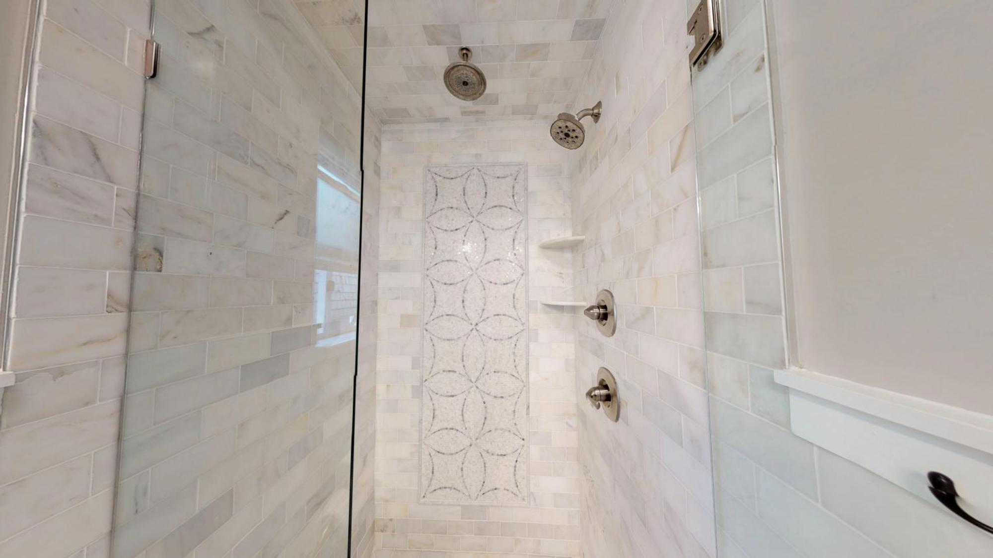 Renovated Romantic Historic Downtown Easy Half Mile Stroll - Only 3 Miles!