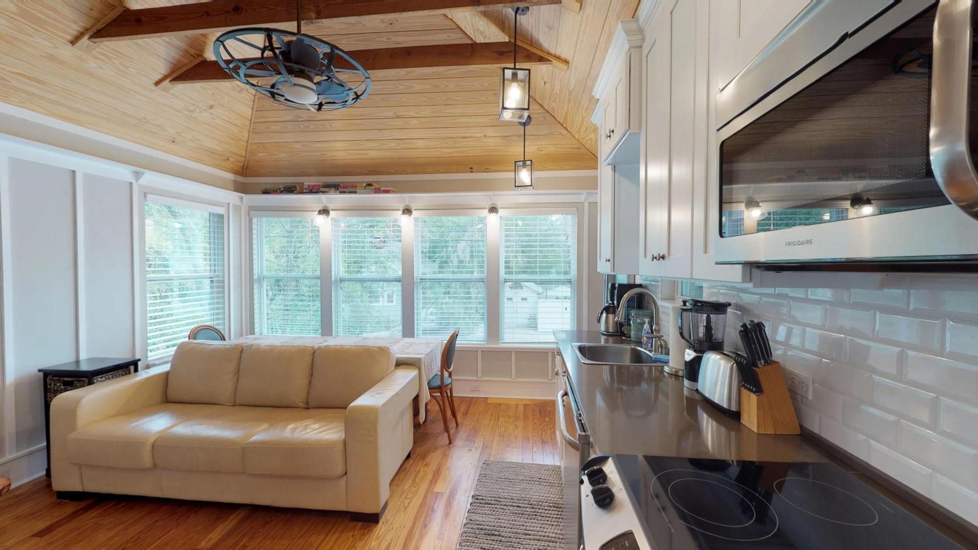 Renovated Romantic Historic Downtown Easy Half Mile Stroll - Only 3 Miles! * St. Augustine