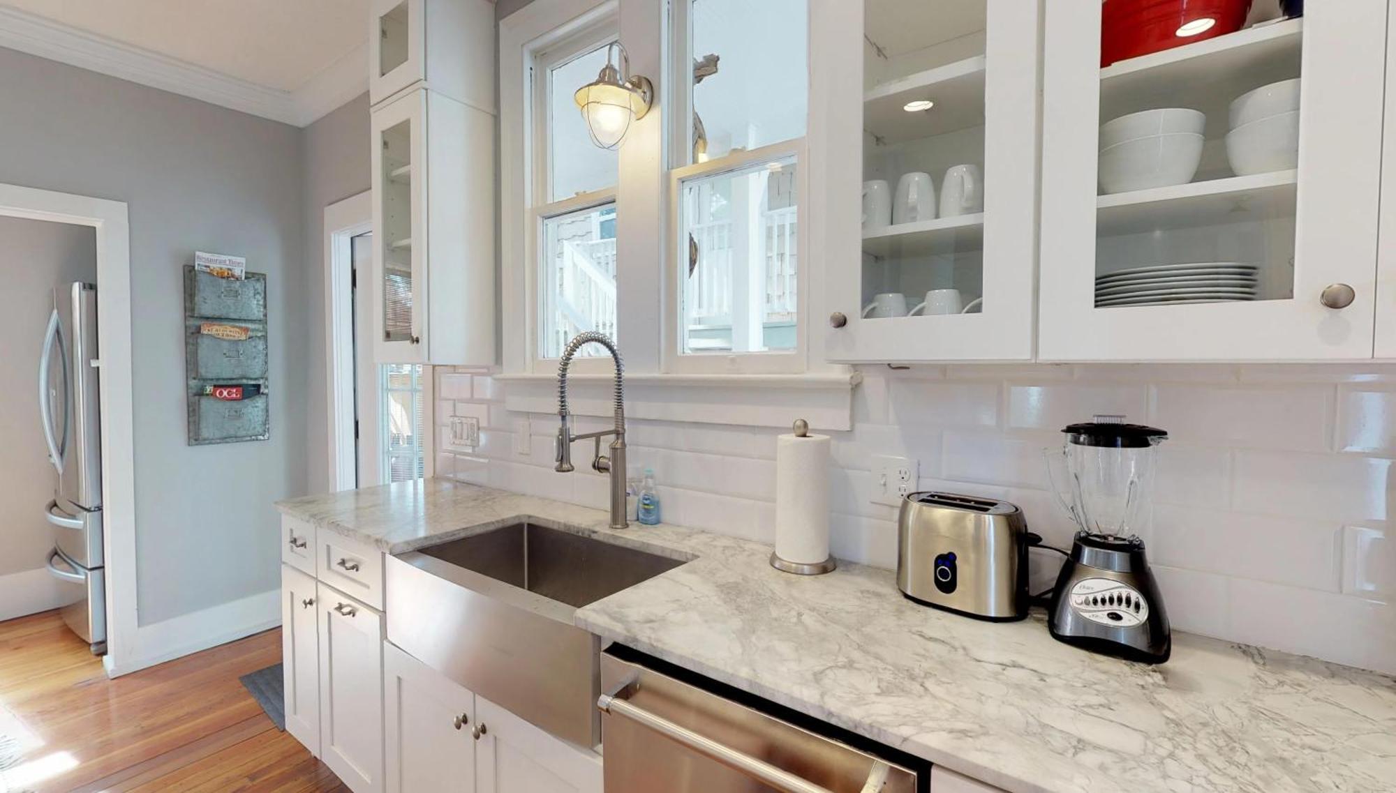 Holiday home Historic Lady Renovated-half Mile Walk To Dt-beach 3 Mi-optional