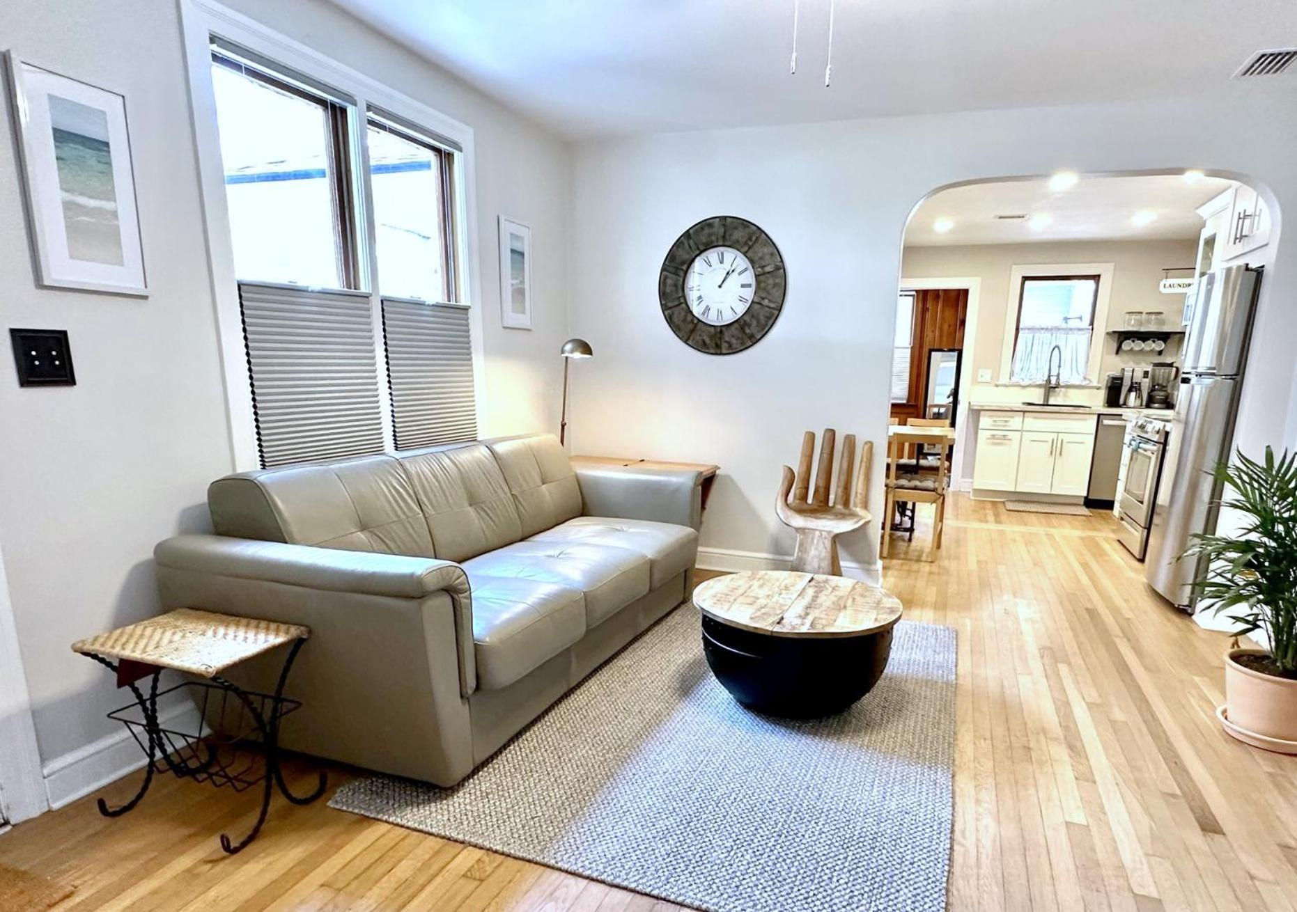 Grand Oak - Renovated 1891 Queen Anne - Quarter Mi Stroll To Historic Dt - Only 3 Mi Holiday home *