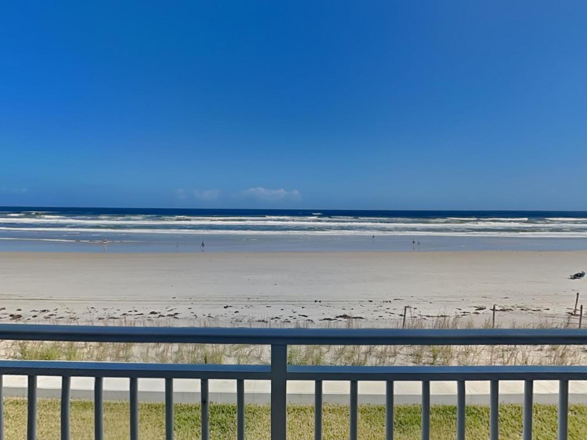 Apartment Trade Winds 31 *
