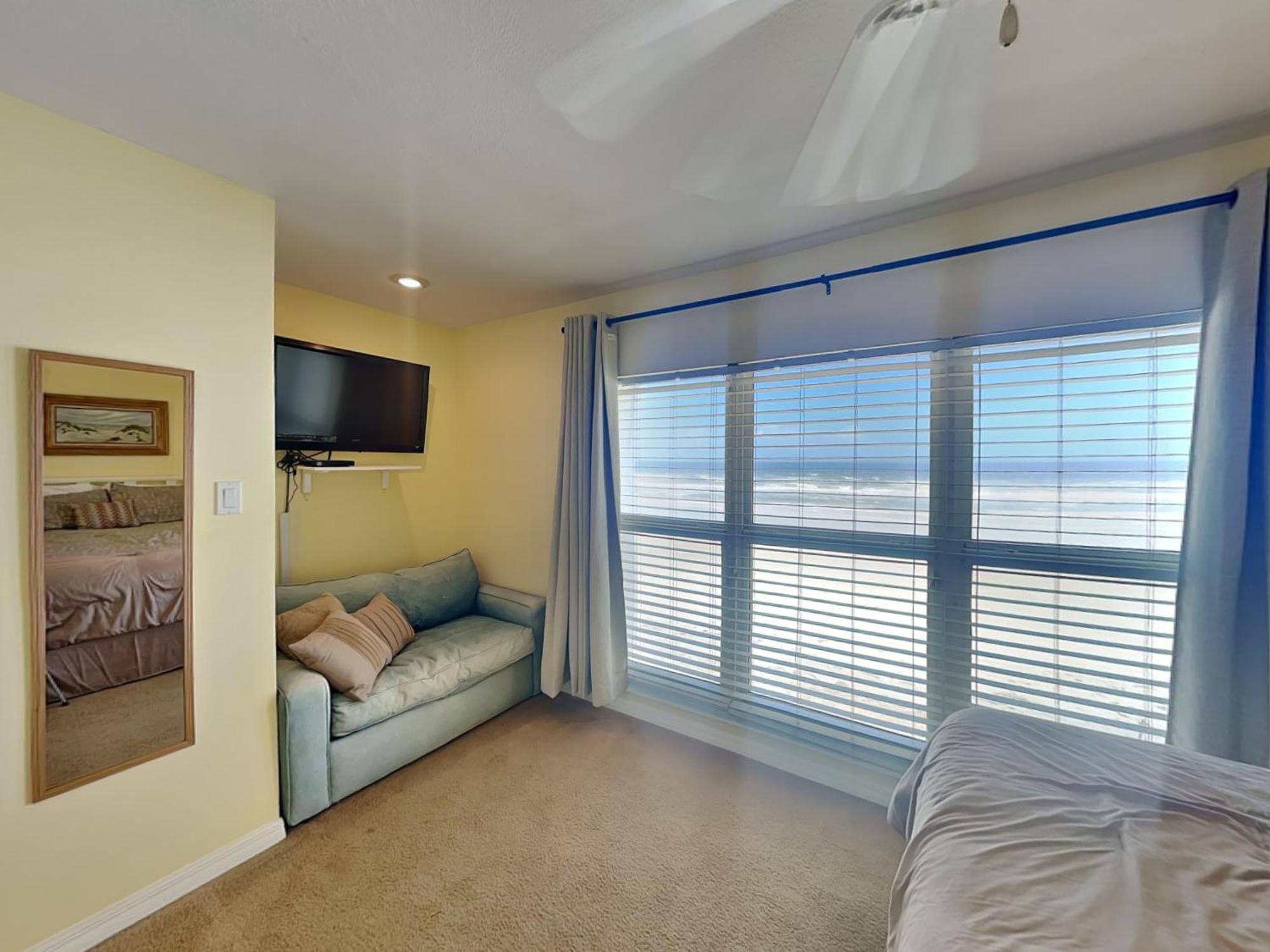 Trade Winds 31 Apartment