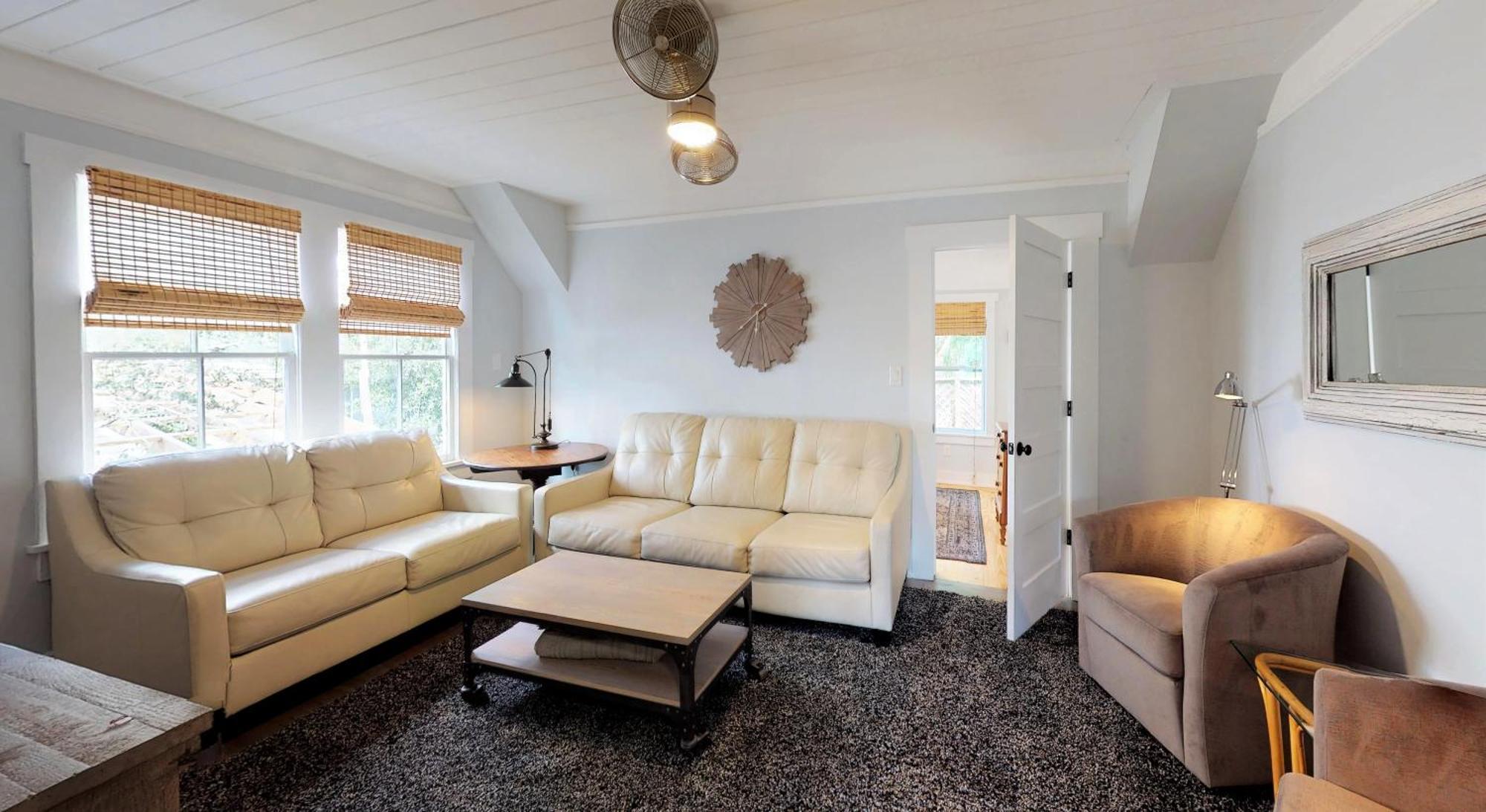 Palm View - Lovingly Renovated - 3 Kings Half Mile Stroll To Historic Dt - Just 3 Miles Holiday home St. Augustine