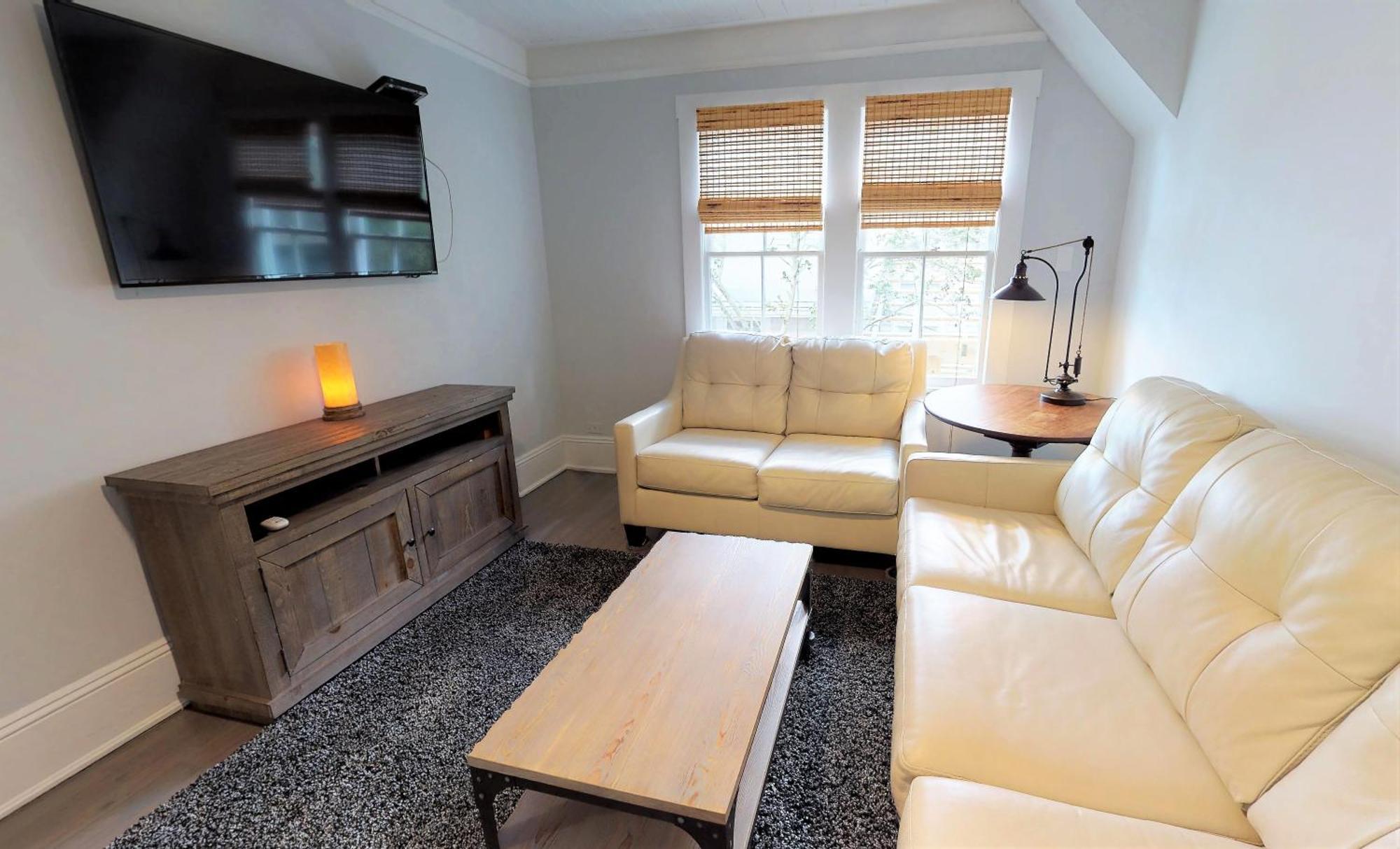 Palm View - Lovingly Renovated - 3 Kings Half Mile Stroll To Historic Dt - Just 3 Miles Holiday home St. Augustine