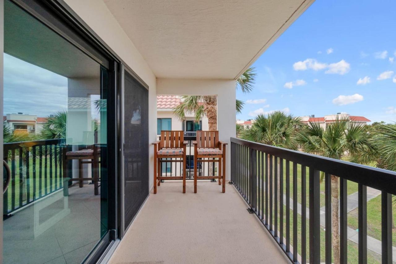 Ocean Village Club O31