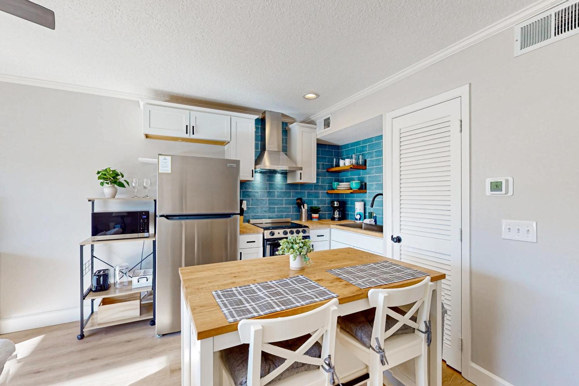 Pearl Apartment *