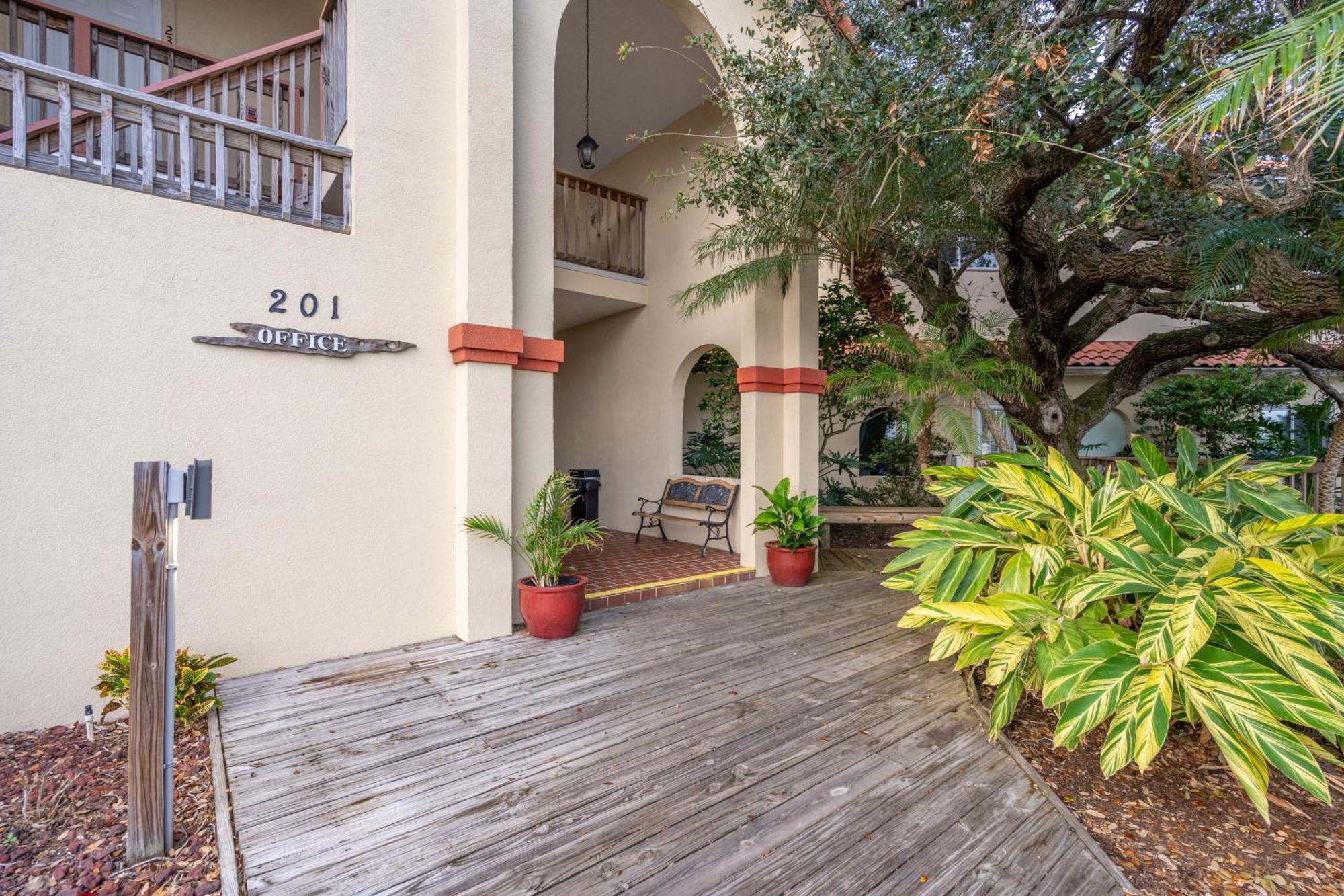Hotel At Camachee Harbor