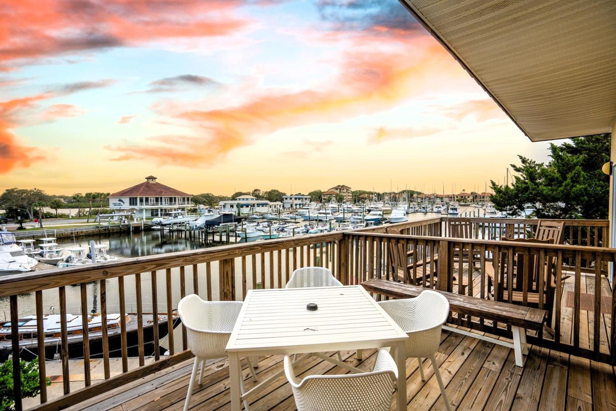 Hotel At Camachee Harbor