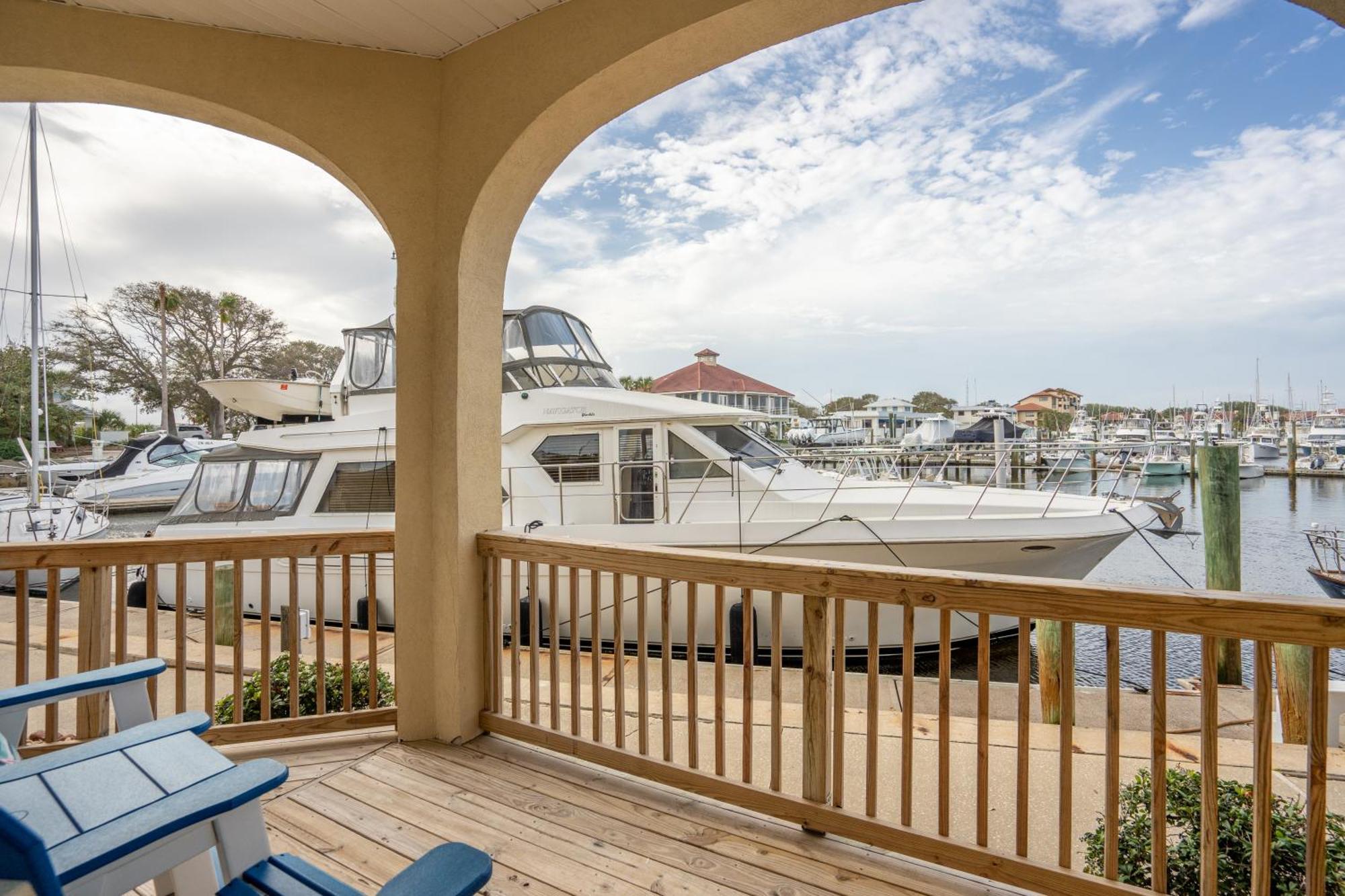 Hotel At Camachee Harbor 3*