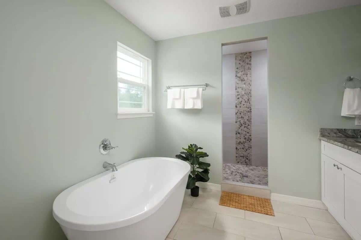 Fun & Airy Florida Vacation With Private Pool *