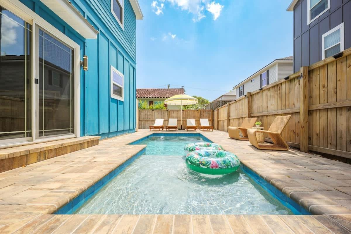 Fun & Airy Florida Vacation With Private Pool *