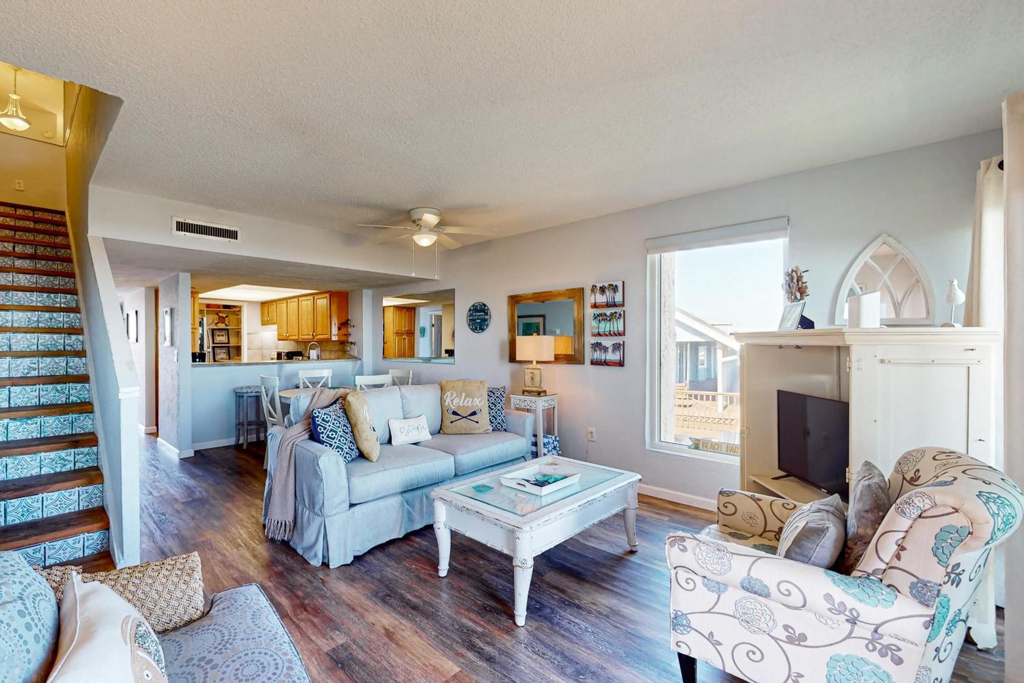 Ocean Waves Cove Apartment