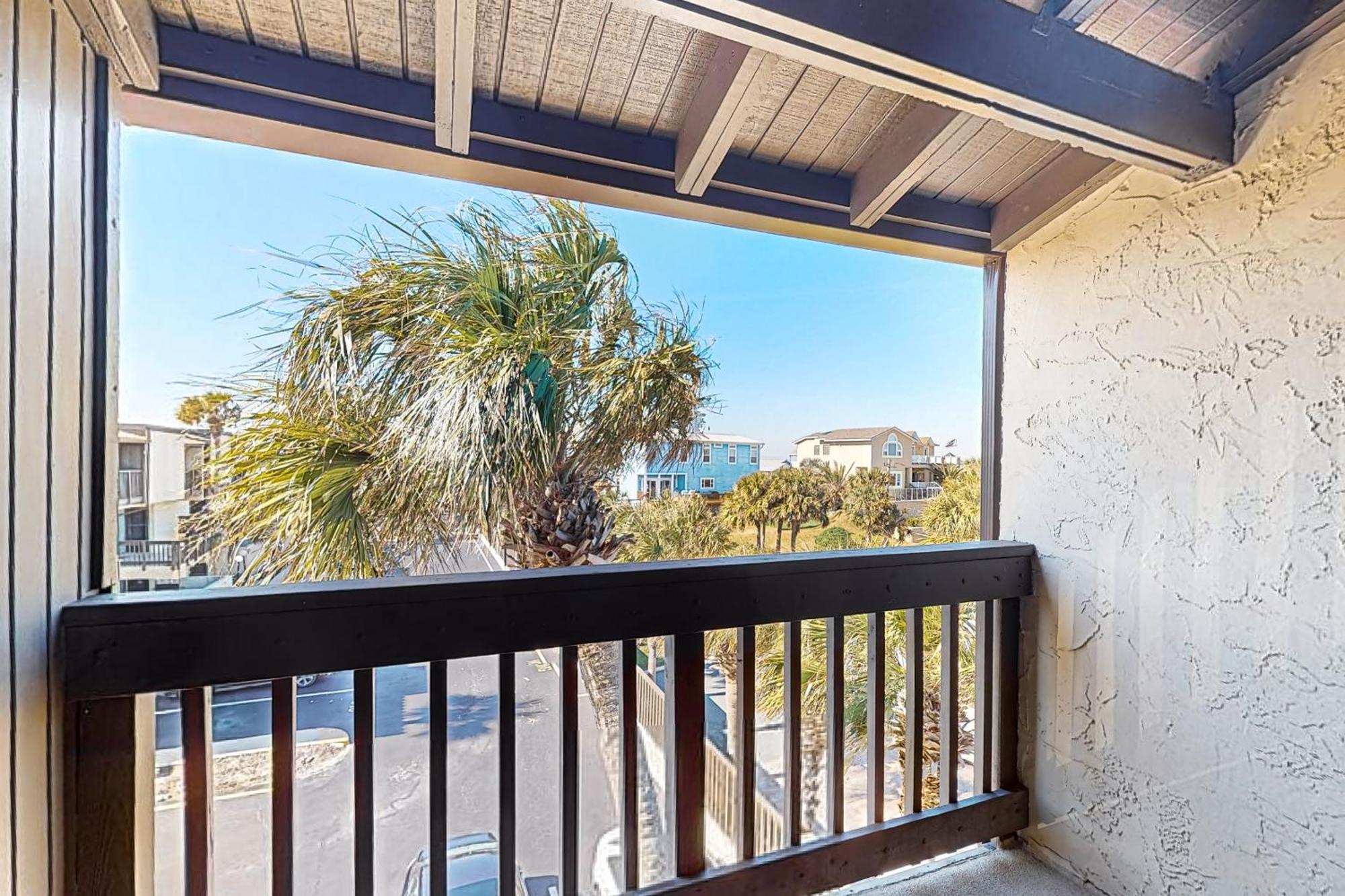 Apartment Ocean Waves Cove