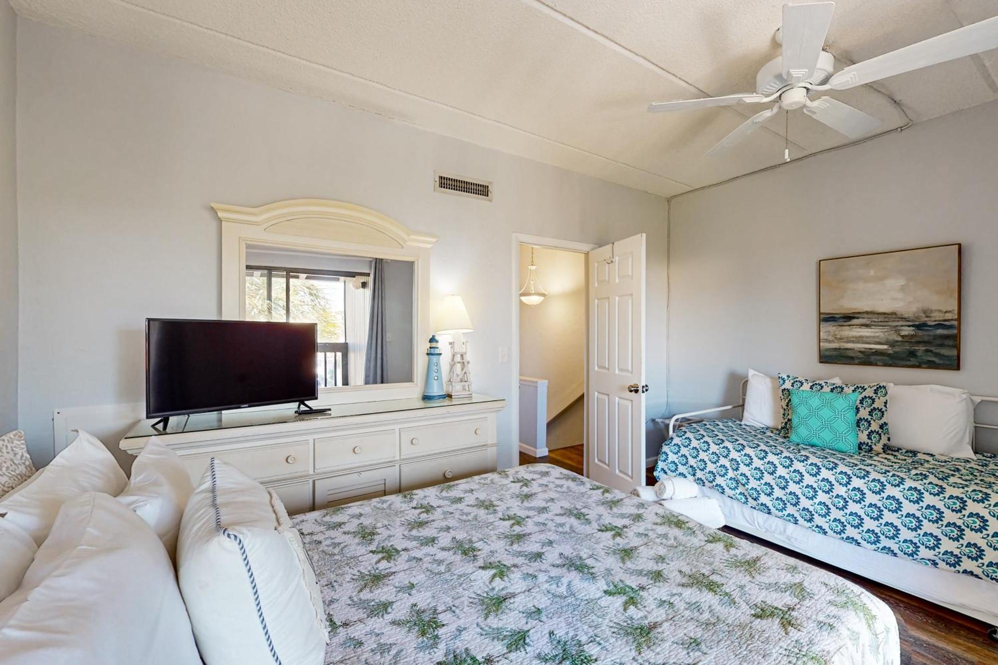 Ocean Waves Cove Apartment St. Augustine
