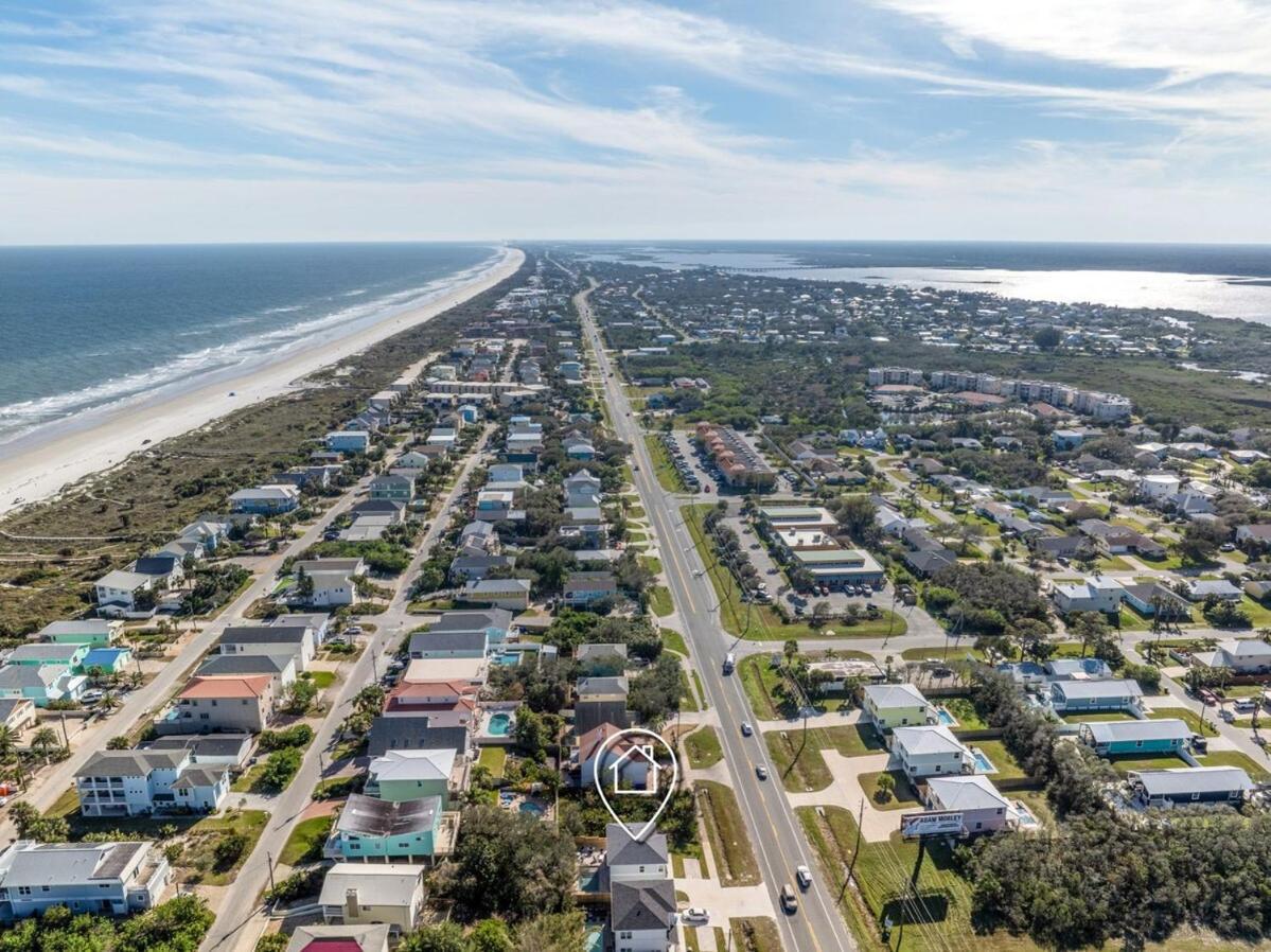Holiday home Coastal Inspired, Beachside Heated Pool & Bunkroom St. Augustine