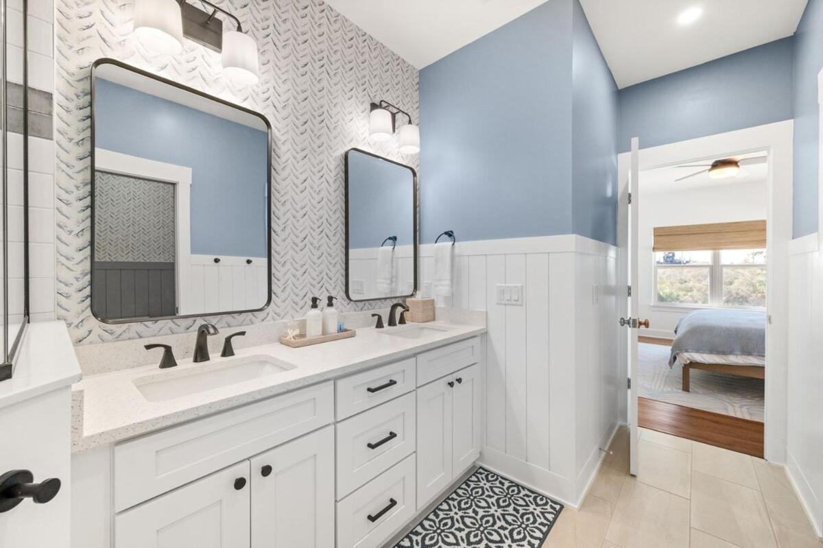 Coastal Inspired, Beachside Heated Pool & Bunkroom St. Augustine