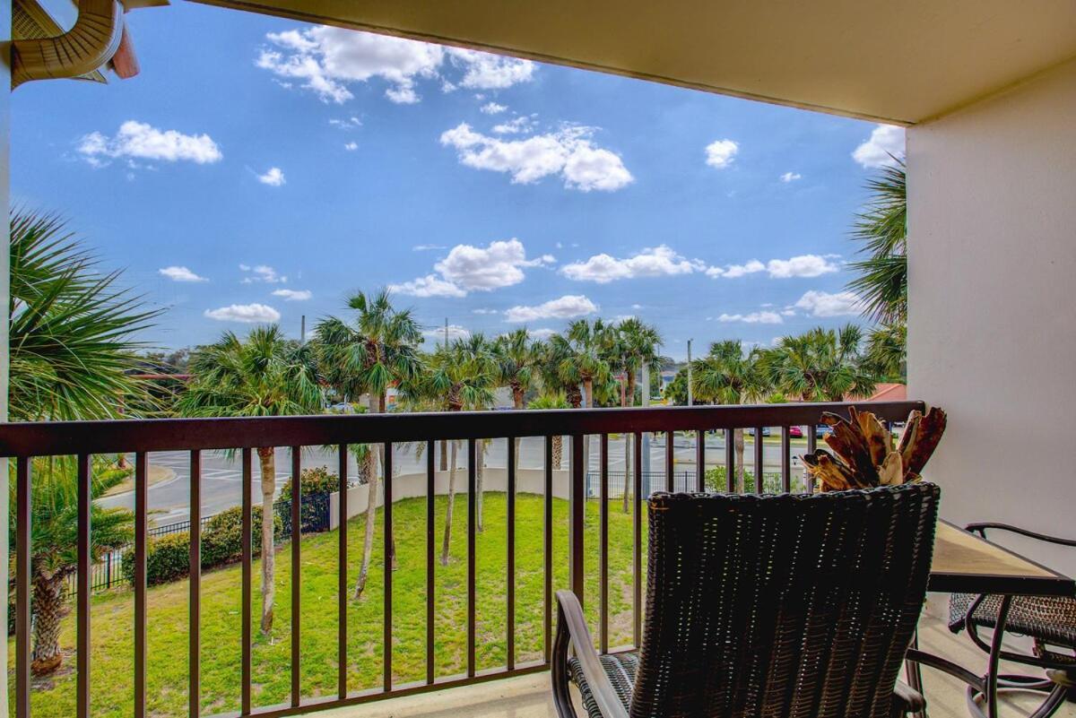 Oceanside Complex B35 1 Bed 1 Bath Heated Pool Apartment