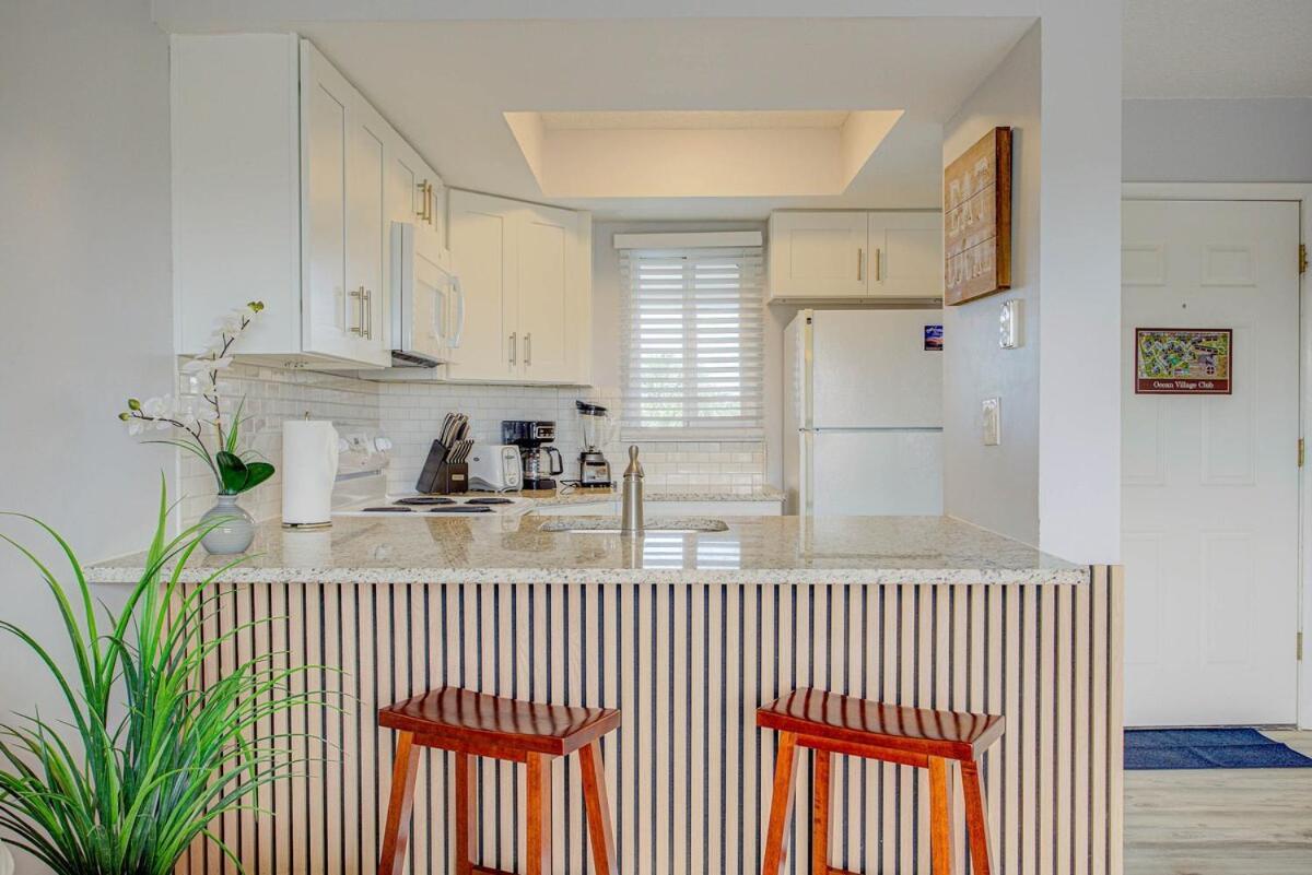 Oceanside Complex B35 1 Bed 1 Bath Heated Pool Apartment St. Augustine