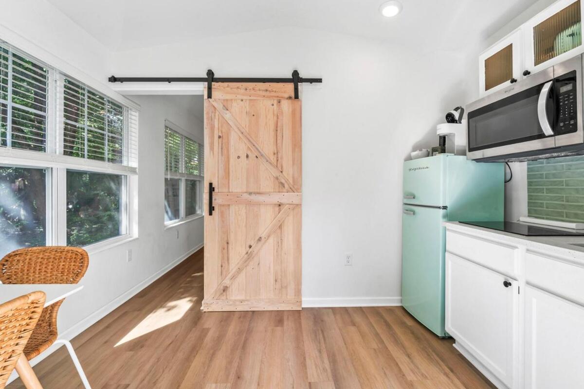 Palm Tiny House Hideaway *