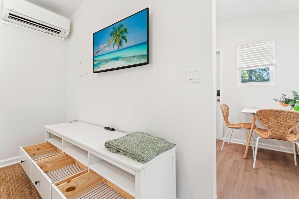 Palm Tiny House Hideaway Holiday home *