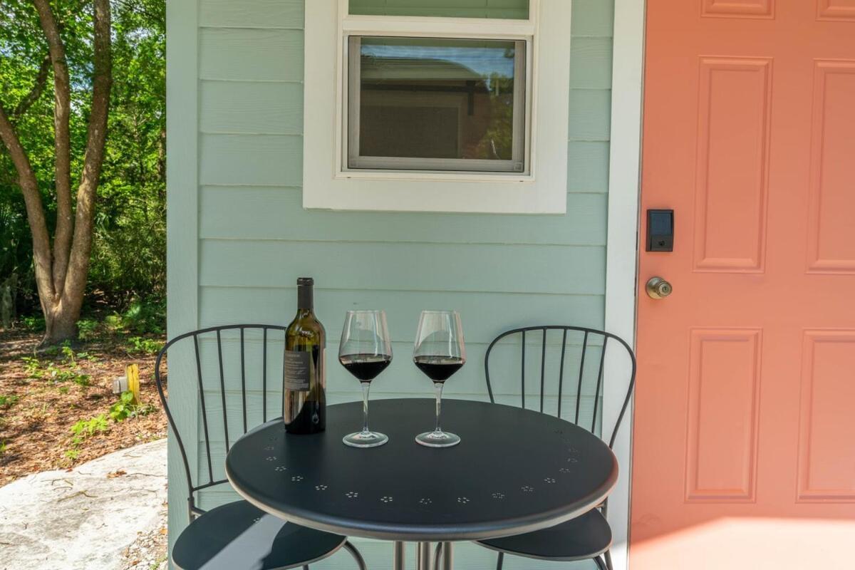 Palm Tiny House Hideaway * St. Augustine