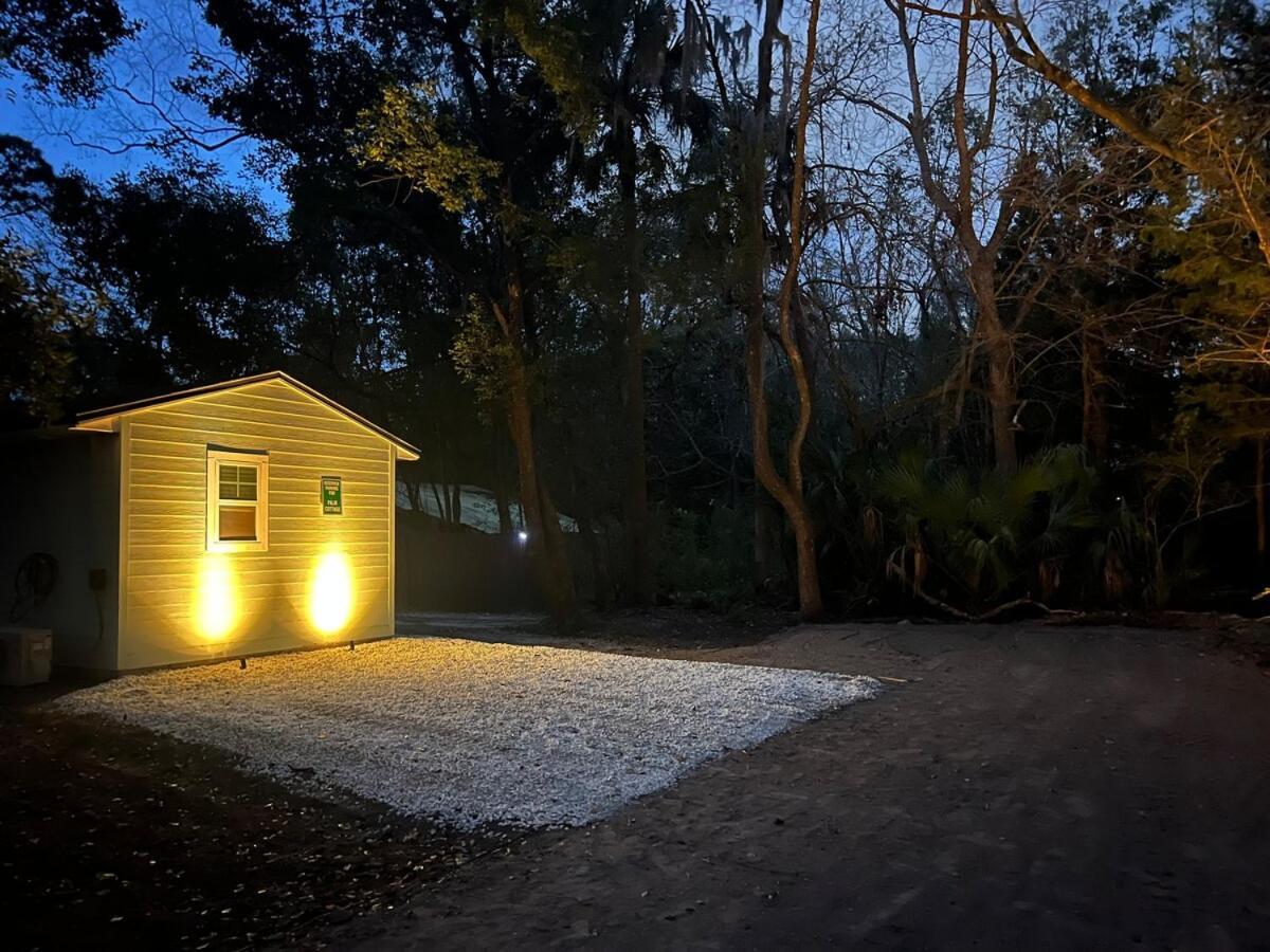 Palm Tiny House Hideaway Holiday home *