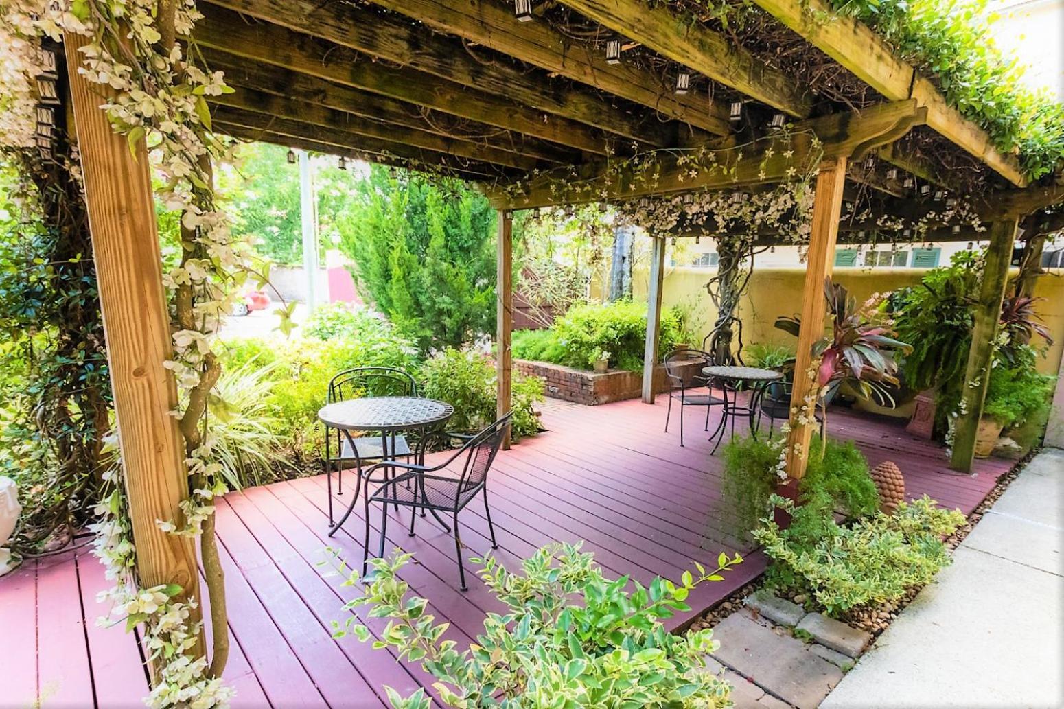 Casa De Solana Bed & Breakfast