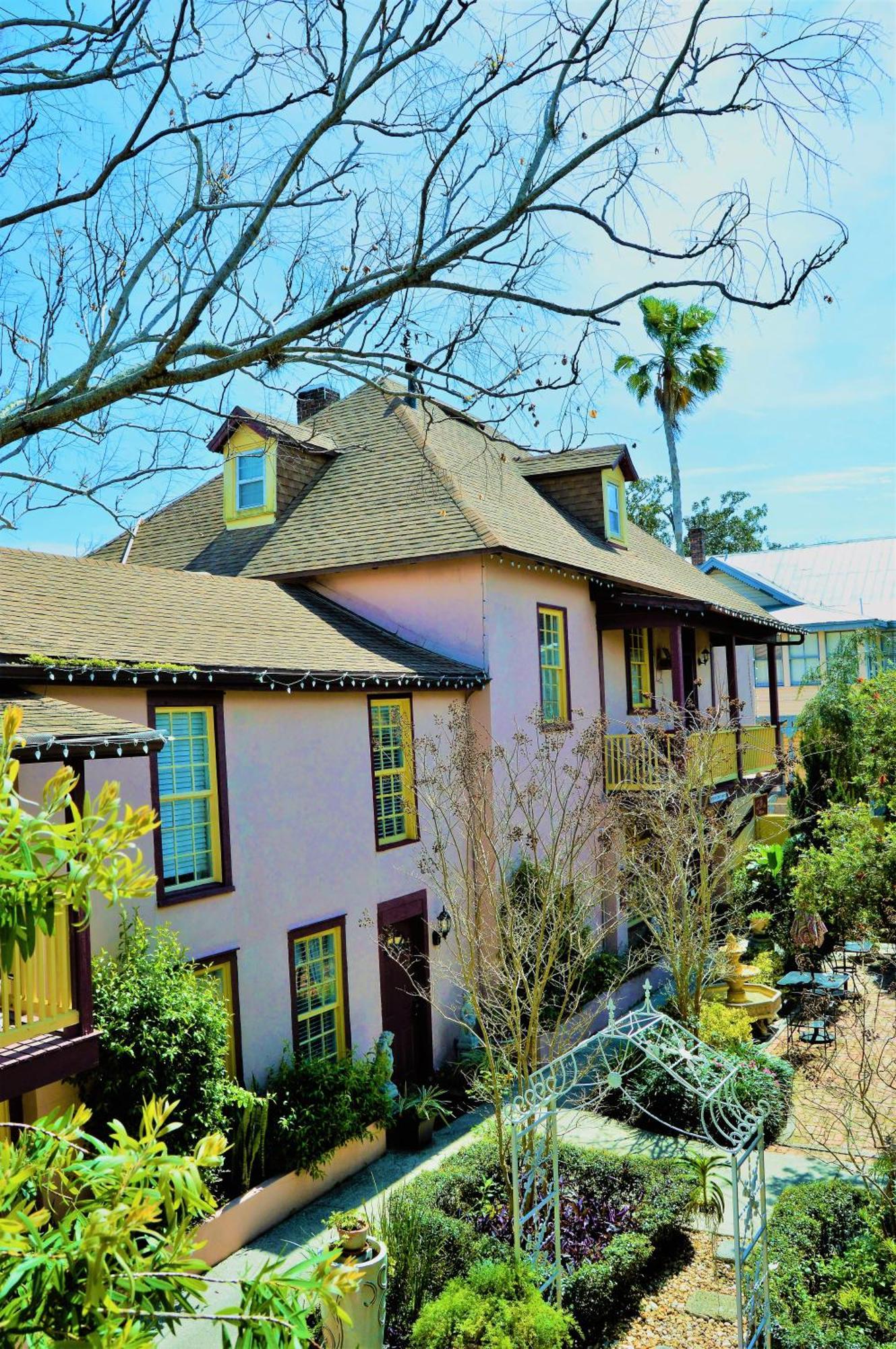 Casa De Solana 3*