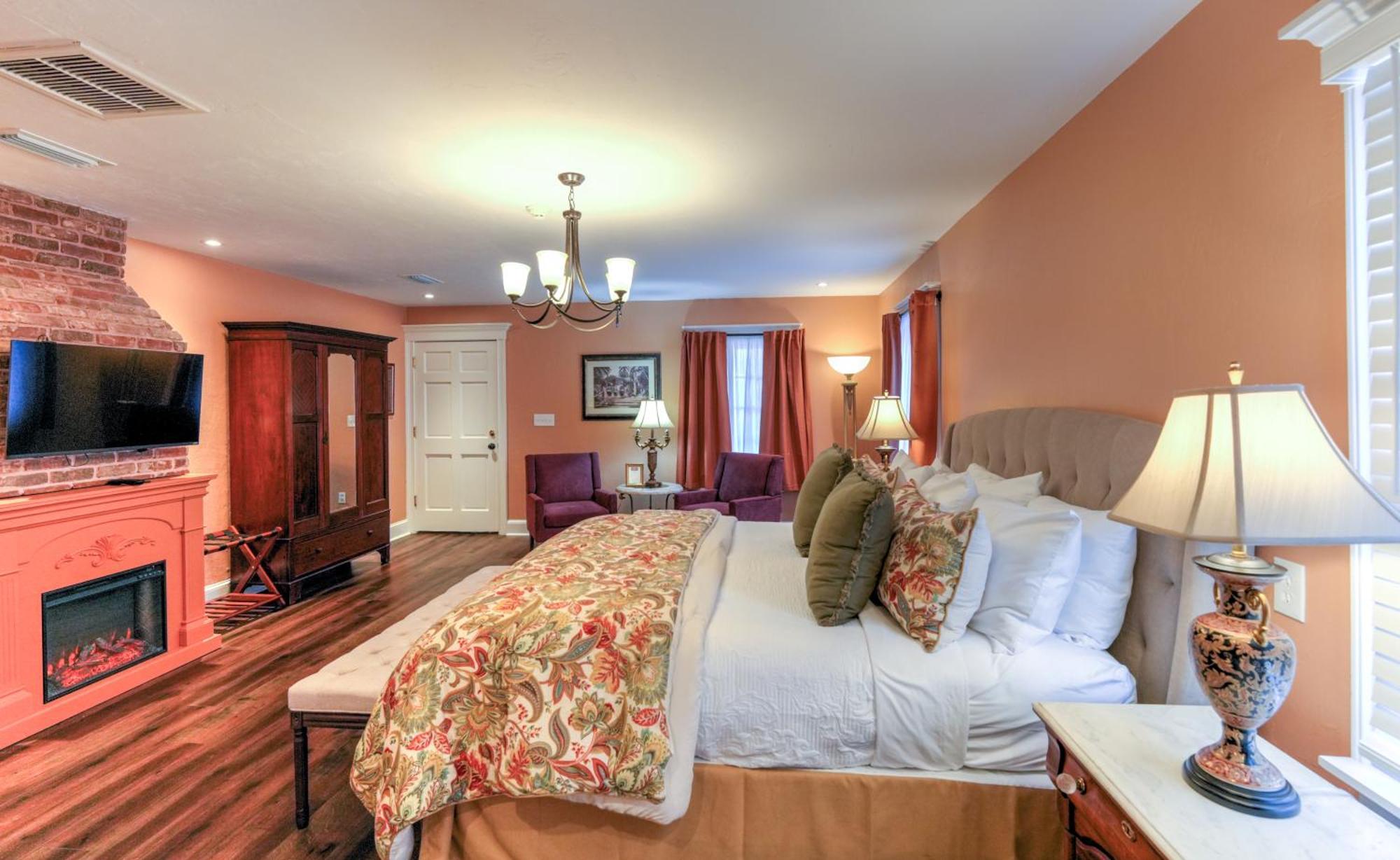 Casa De Solana Bed & Breakfast