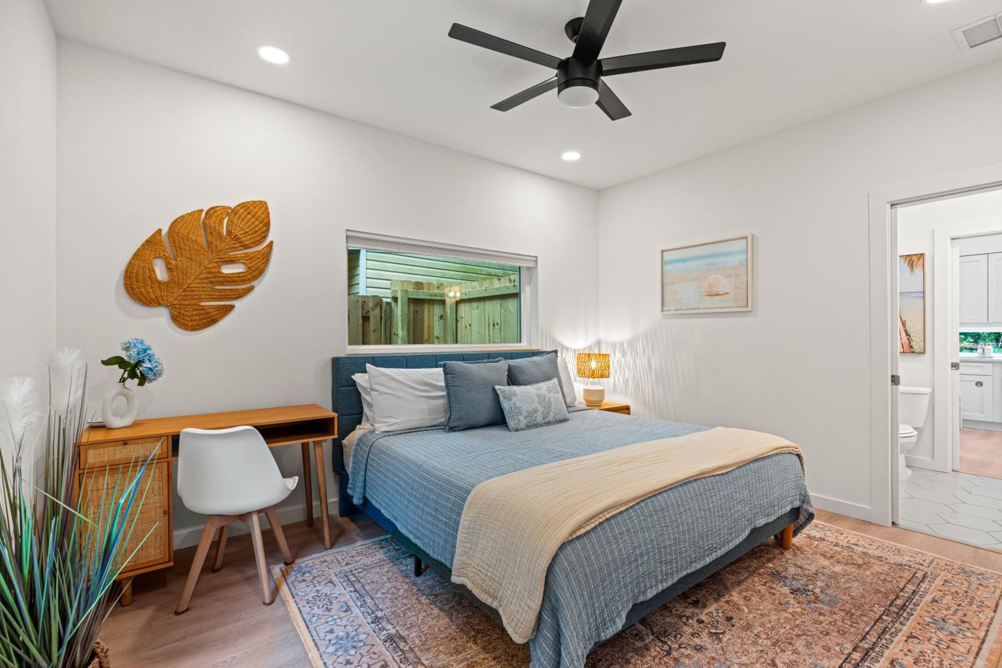 Modern Lux Coastal Home, 1mi To Historic Downtown, Fire Pit, King Beds * St. Augustine
