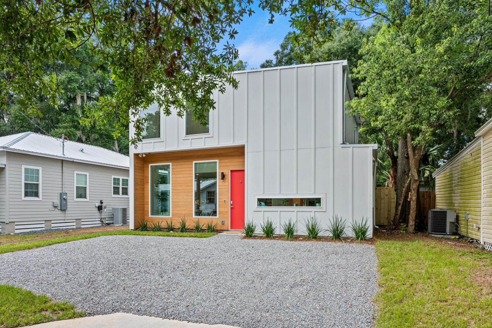 Modern Lux Coastal Home, 1mi To Historic Downtown, Fire Pit, King Beds * St. Augustine