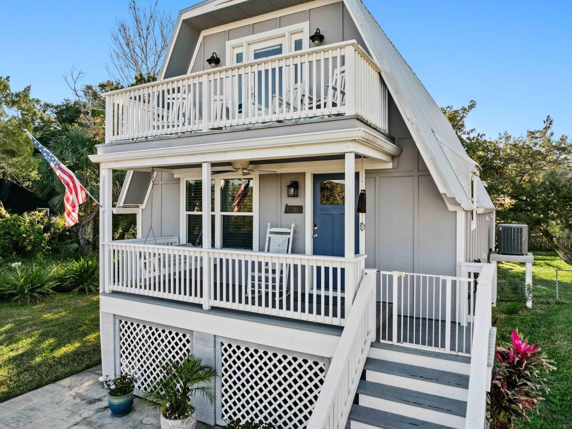 Lighthouse Loft L Marshfront L Walk To Downtown Holiday home *