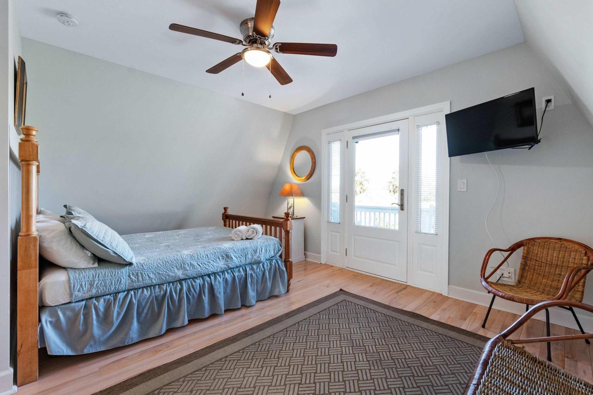 Lighthouse Loft L Marshfront L Walk To Downtown Holiday home *