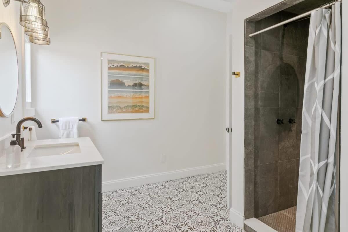 San Marco Duplex W Backyard Bbq & Firepit St. Augustine