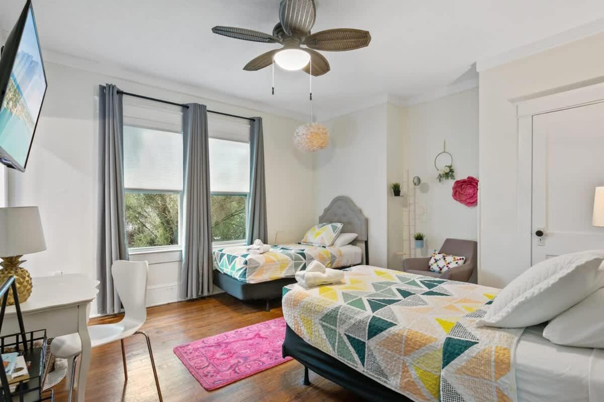 San Marco Duplex W Backyard Bbq & Firepit