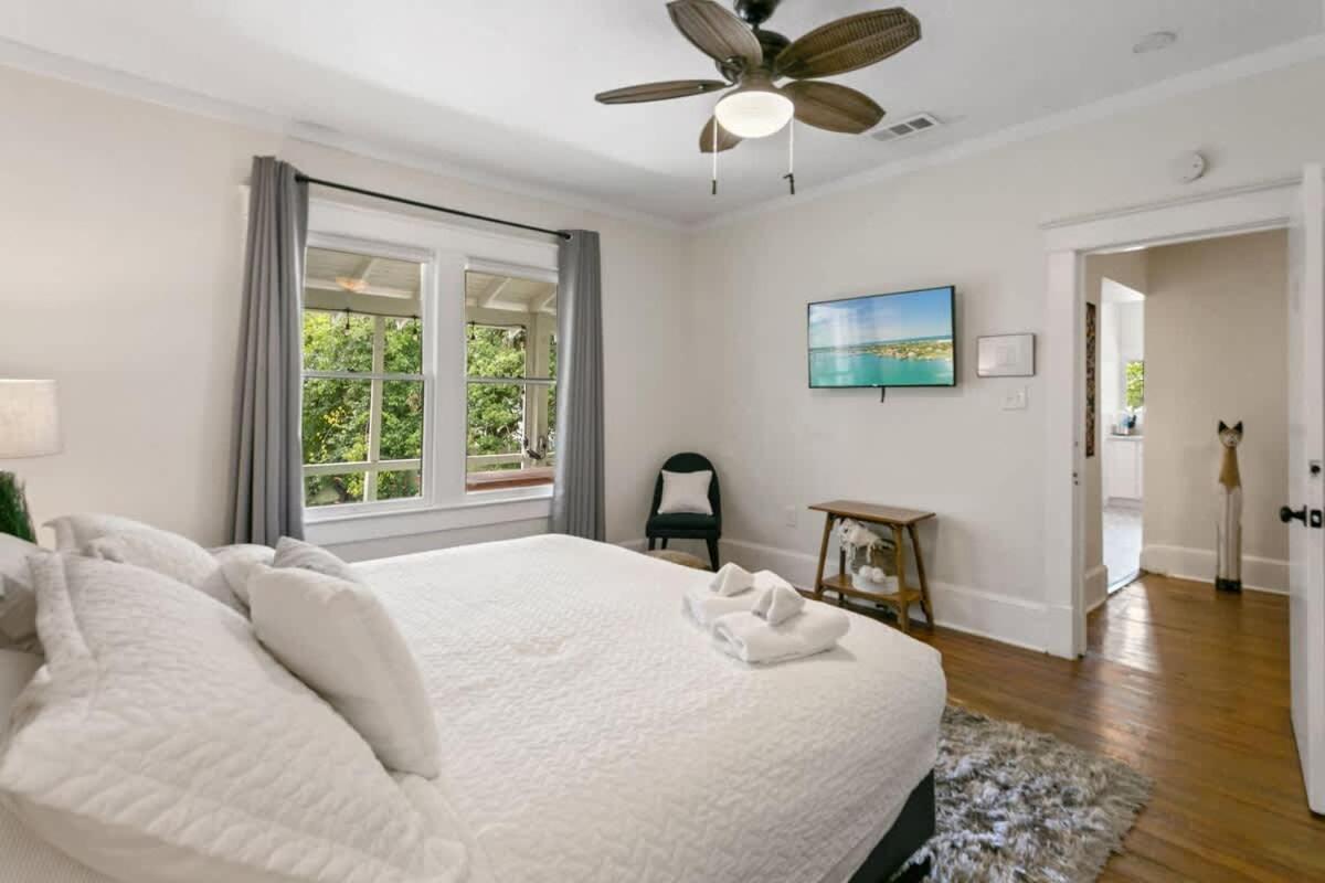 San Marco Duplex W Backyard Bbq & Firepit Holiday home