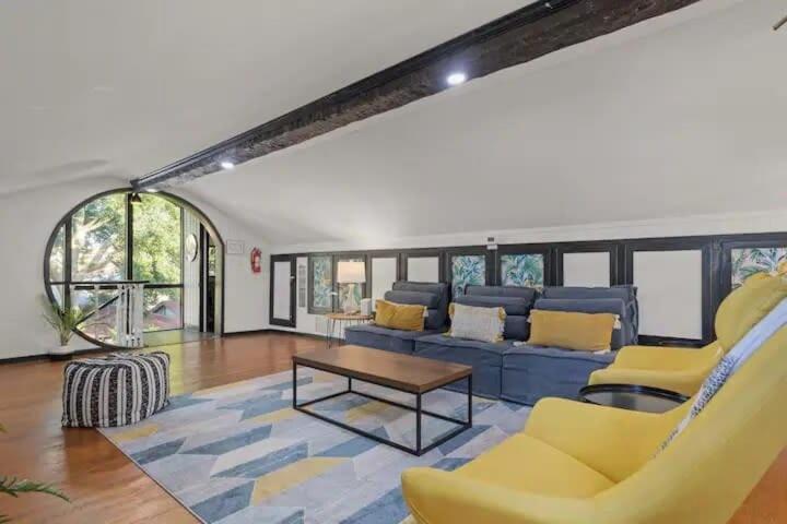 Pacific Cove 9 - Unique Pet-friendly Holiday home *