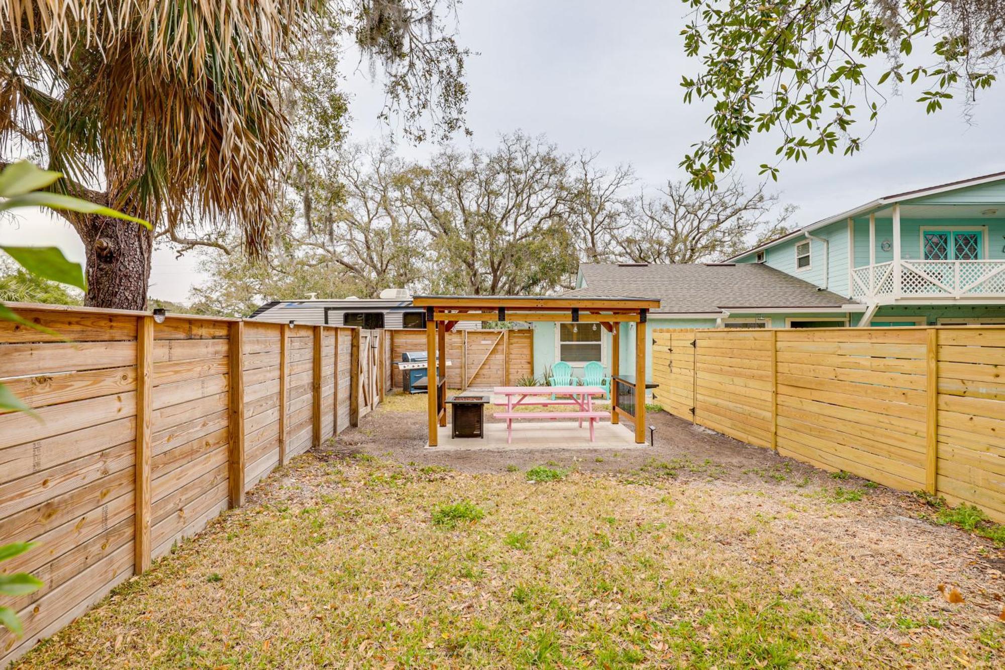 Walk To Getaway With Fire Pit In St Augustine * St. Augustine