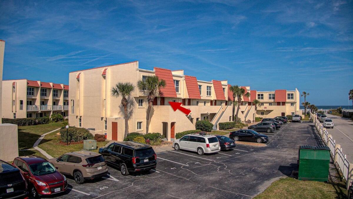 Beautiful Ocean Side 2 Bedroom With Pool