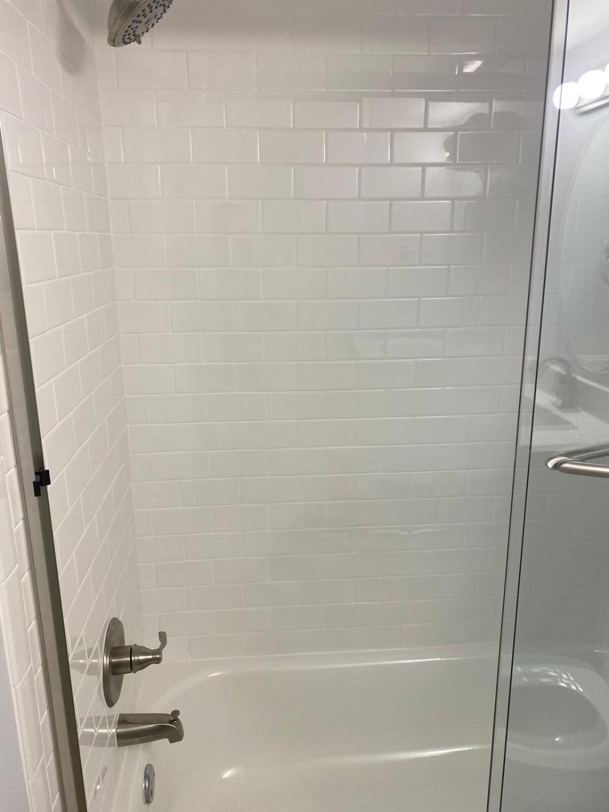 Beautiful Ocean Side 2 Bedroom With Pool