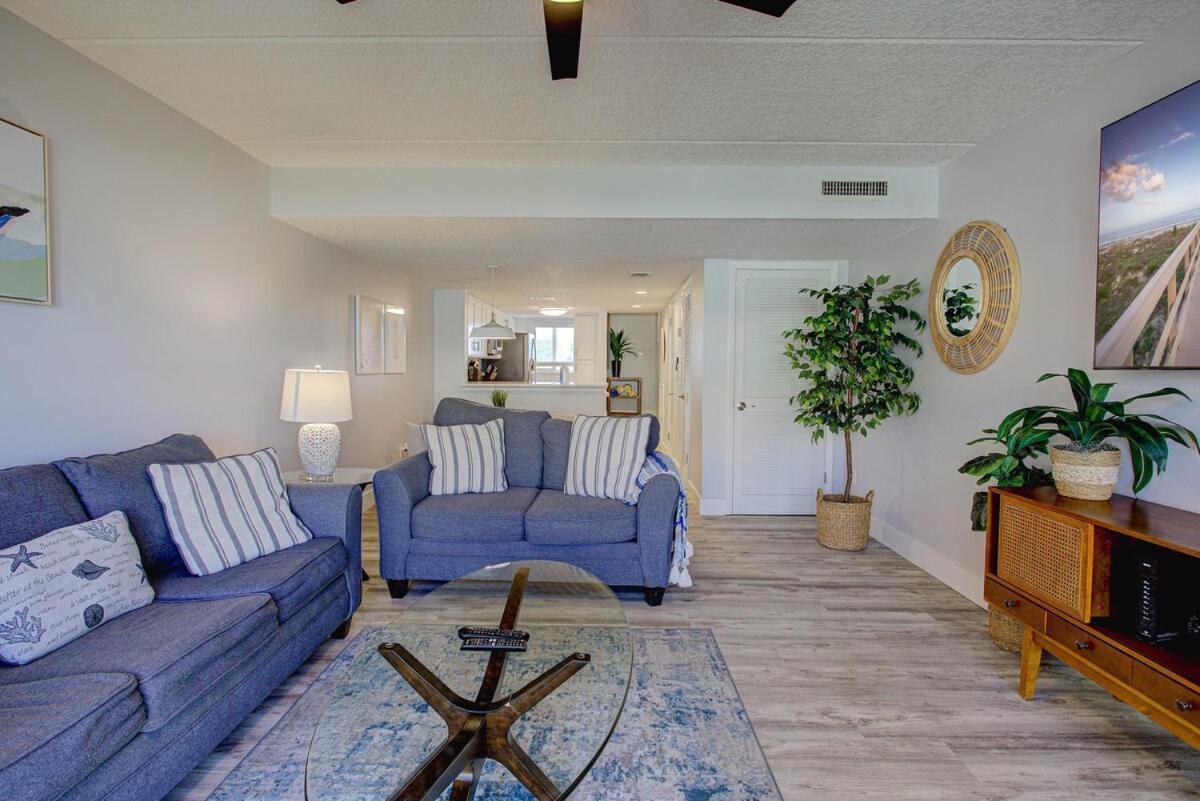 Beautiful Ocean Side 2 Bedroom With Pool * St. Augustine